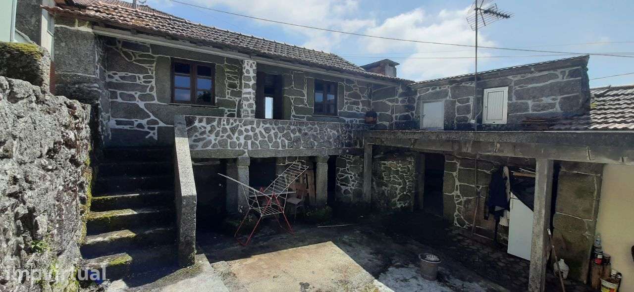 Moradias em granito – Oliveira de Frades - Grande imagem: 2/39