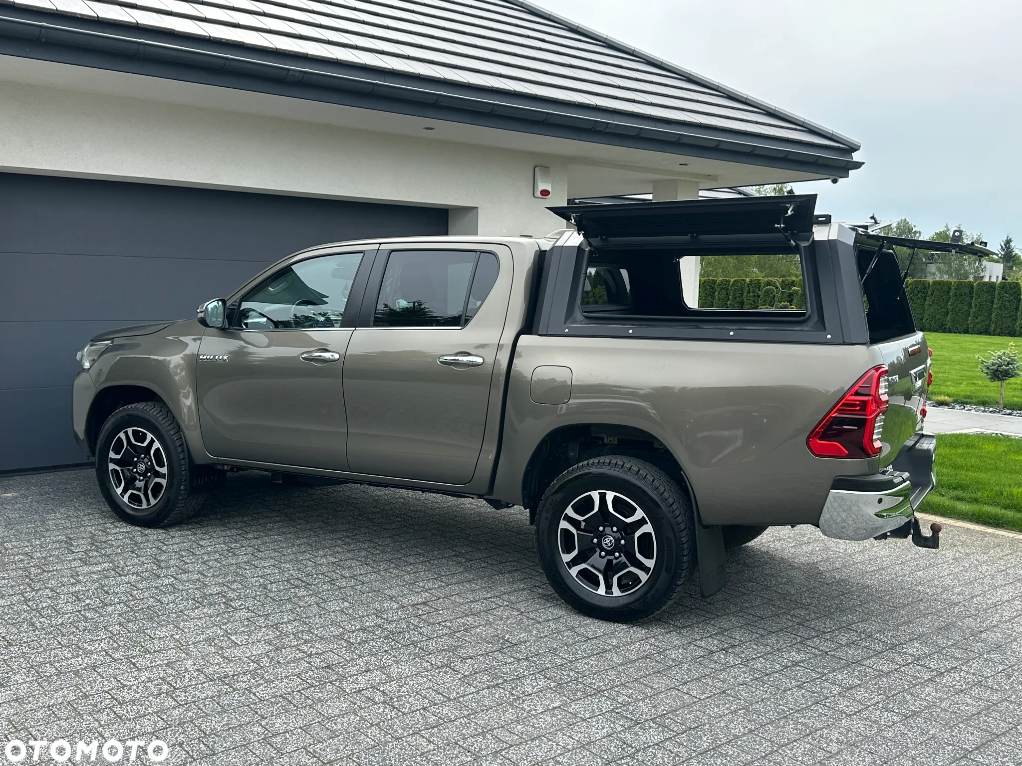 Toyota Hilux 2.8 D-4D Double Cab SR5+ 4x4 - 12
