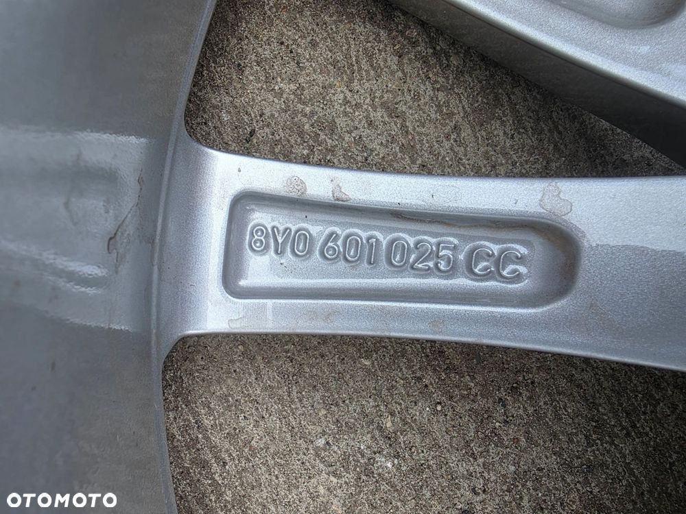 FELGA ALUMINIOWA AUDI A3 S3 8Y VW SEAT 8.0J R17 ET46 8Y0601025CC S23/26 - 9