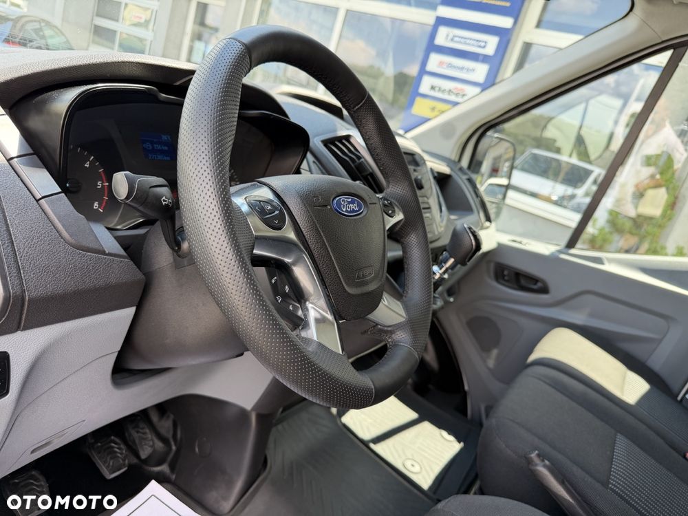 Ford Transit - 10