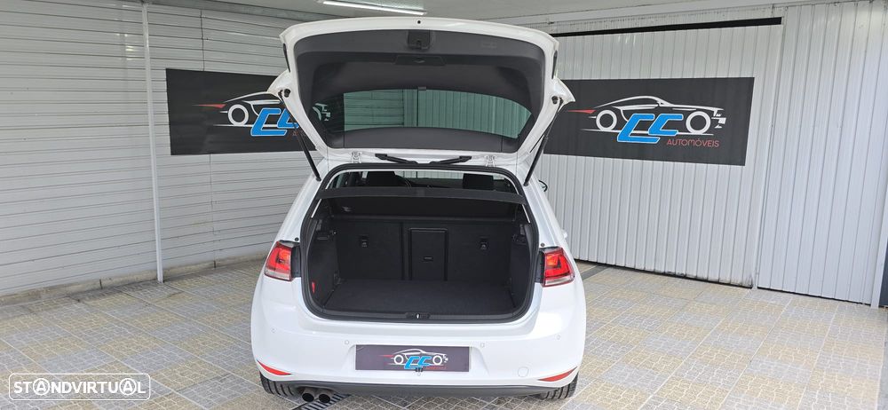 VW Golf - 16