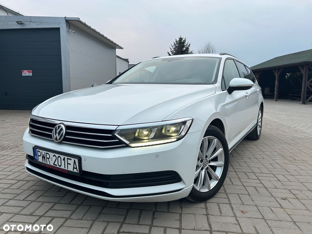 Volkswagen Passat - 4