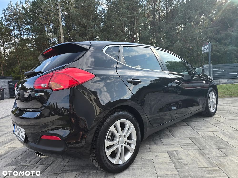 Kia Ceed 1.4 CVVT Dream Team Edition - 16
