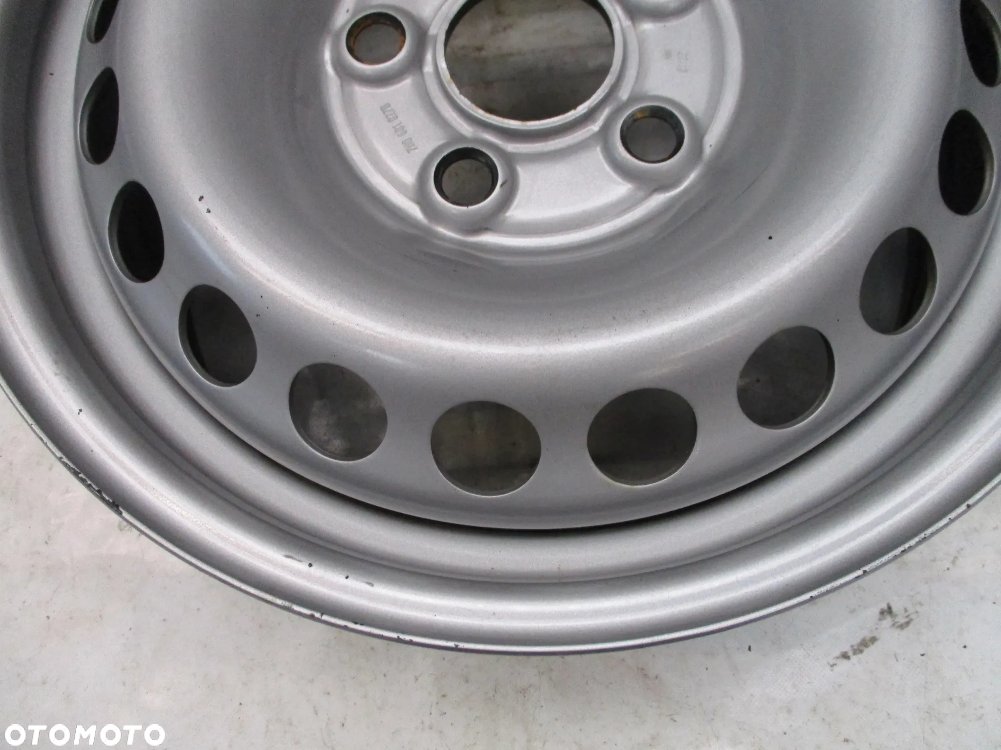 FELGI STALOWE  16 VW T5 T6 ET51 - 3