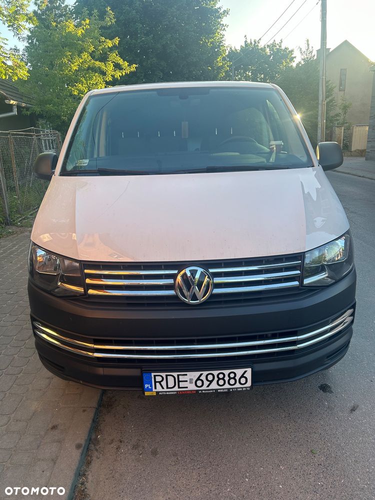 Volkswagen Transporter - 1