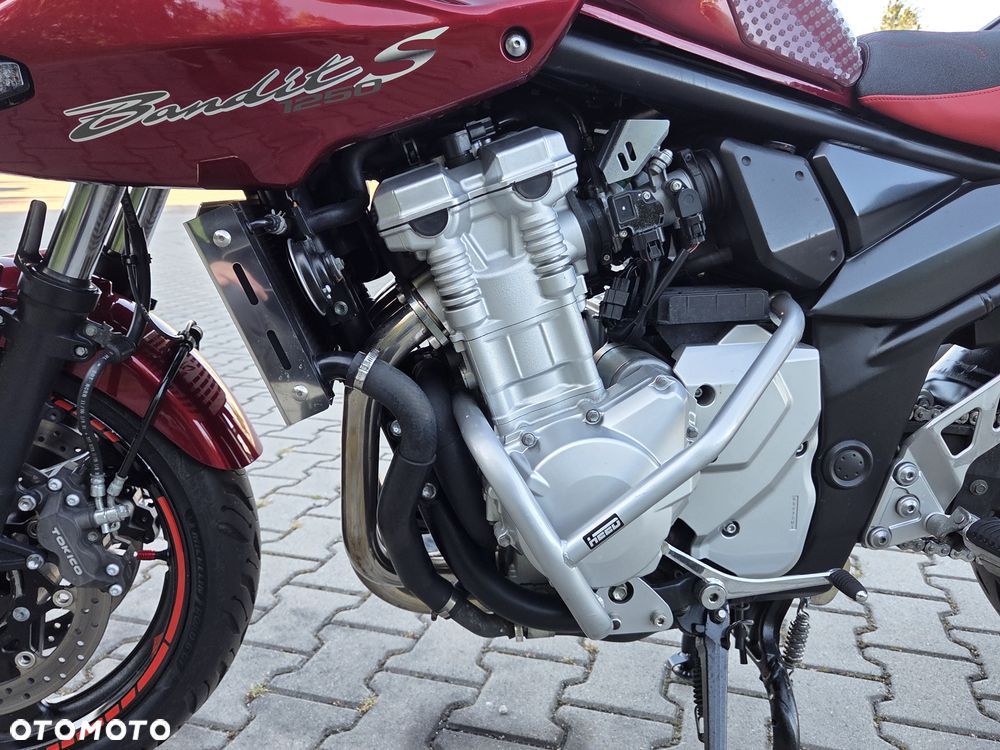 Suzuki Bandit - 26