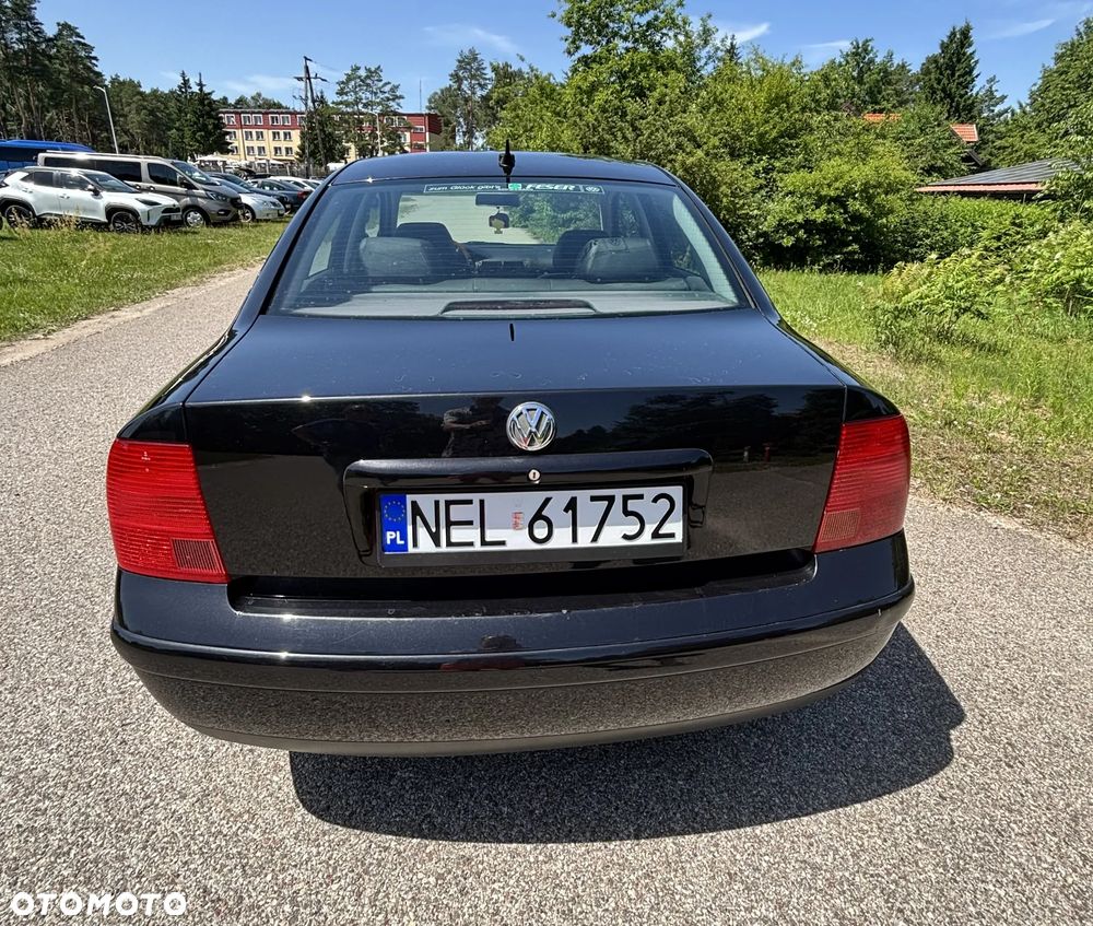 Volkswagen Passat - 8