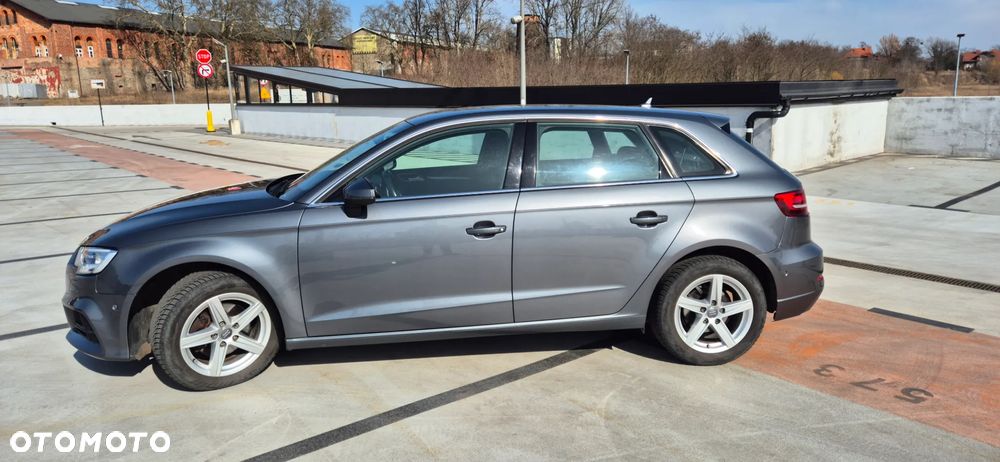 Audi A3 Sportback 1.6 TDI - 7