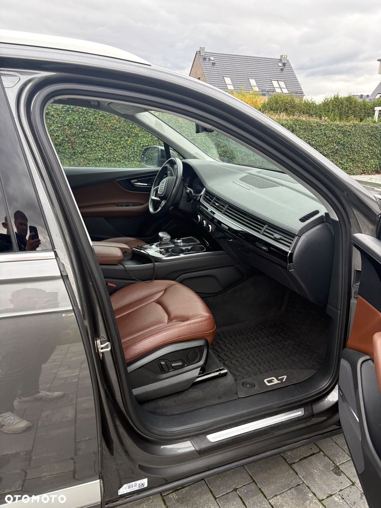 Audi Q7 - 4