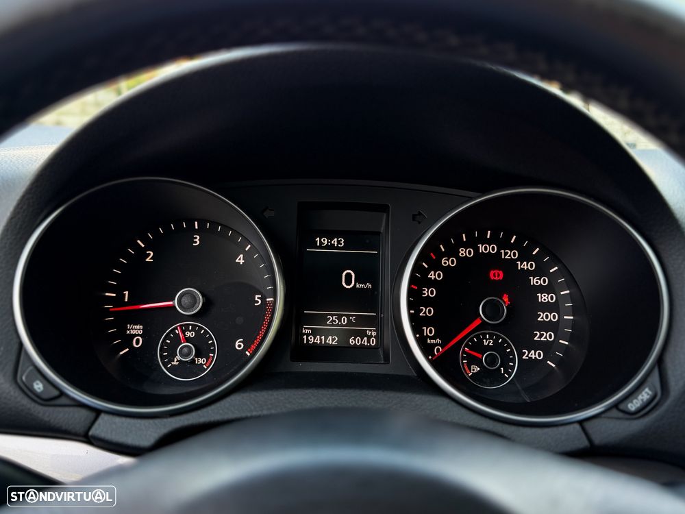 VW Golf 1.6 TDi Edition - 8