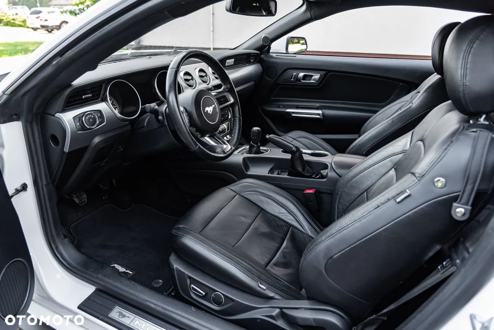 Ford Mustang - 18