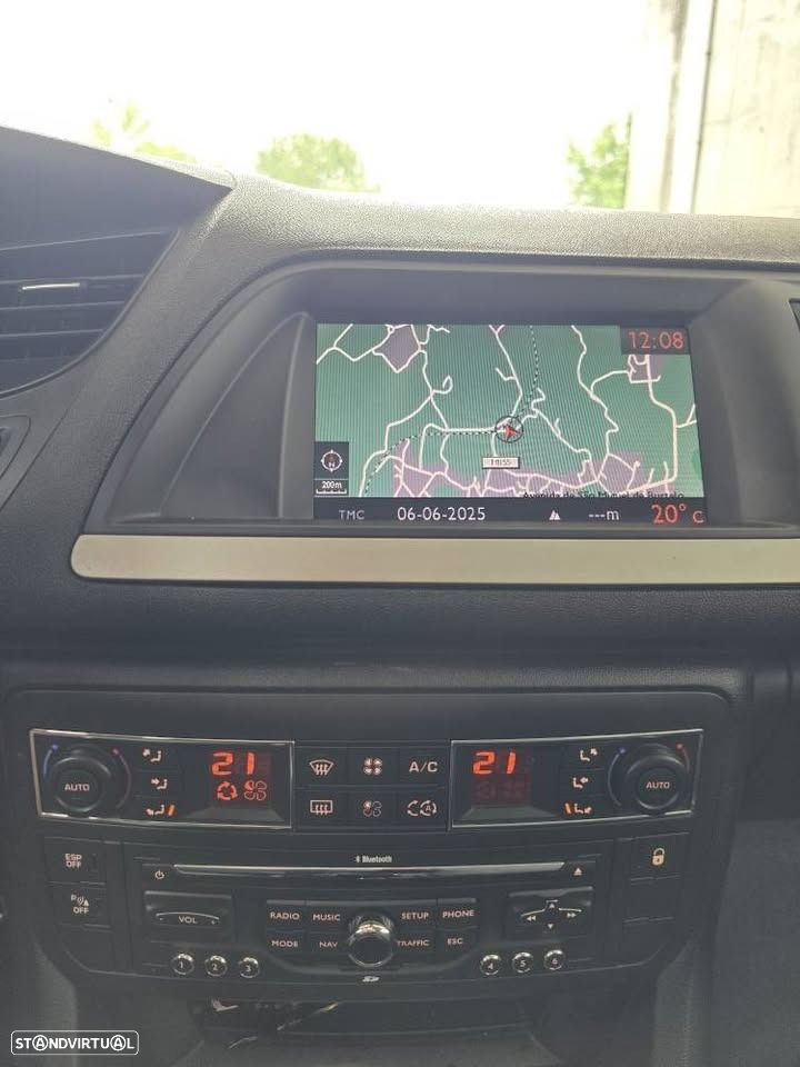 Citroën C5 Tourer e-HDi 110 EGS6 FAP Selection - 2