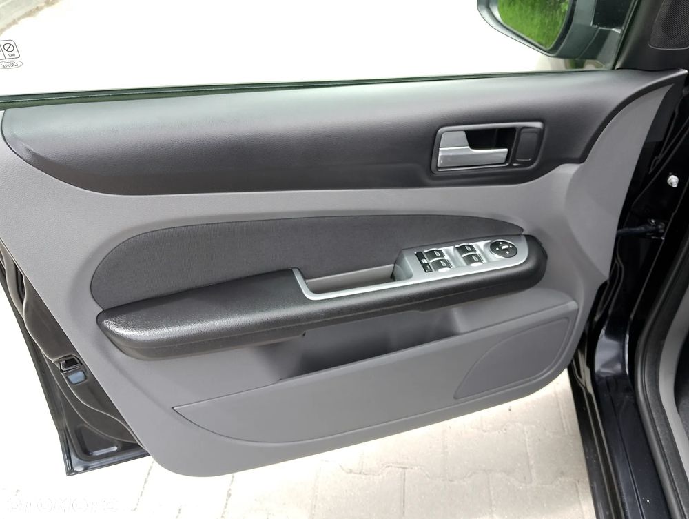 Ford Focus - 15