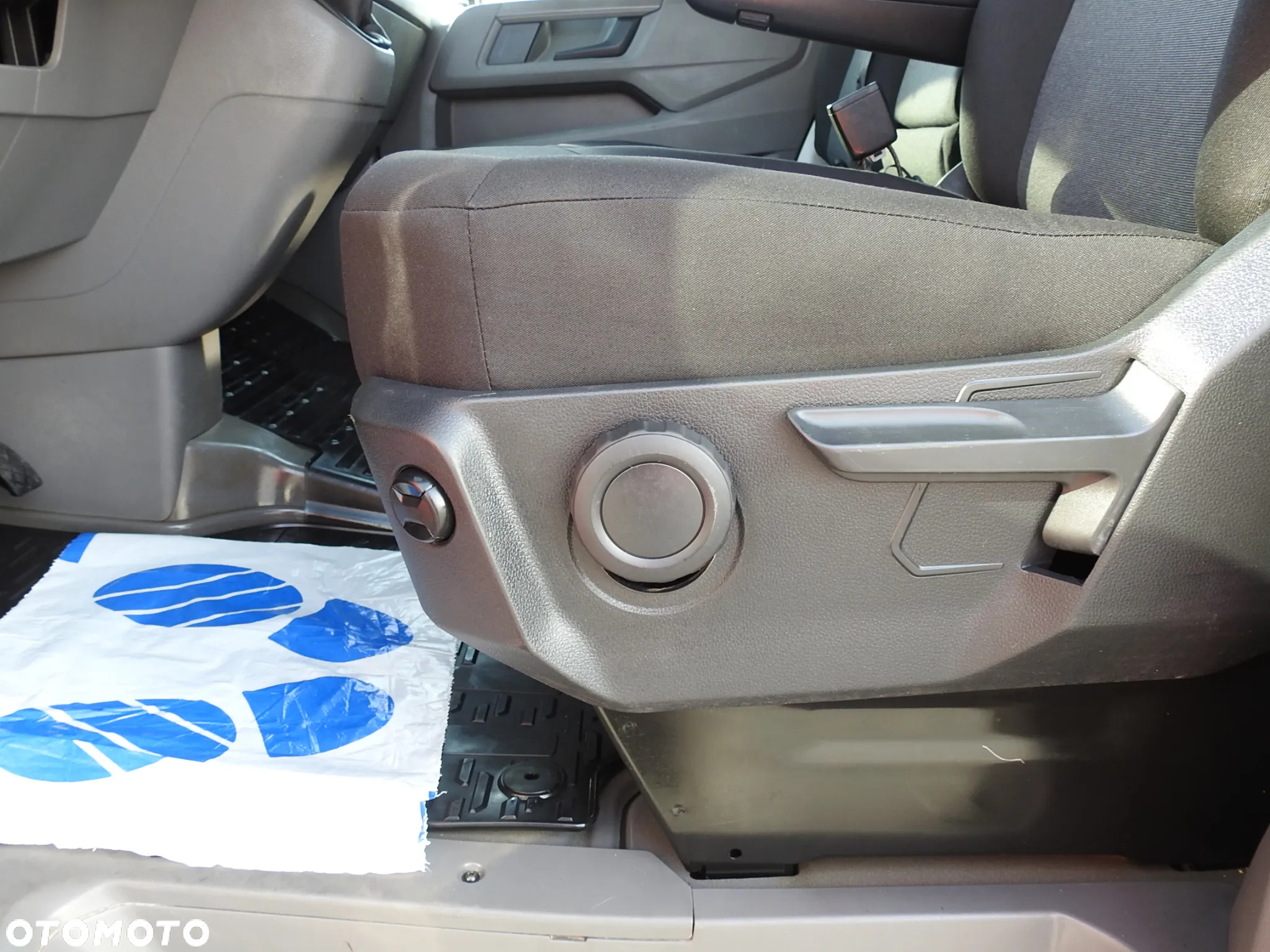 Volkswagen CRAFTER SKRZYNIA PODWÓJNA KABINA DOKA 7 MIEJSC KLIMATYZACJA 140KM [ 051607 ] - 27