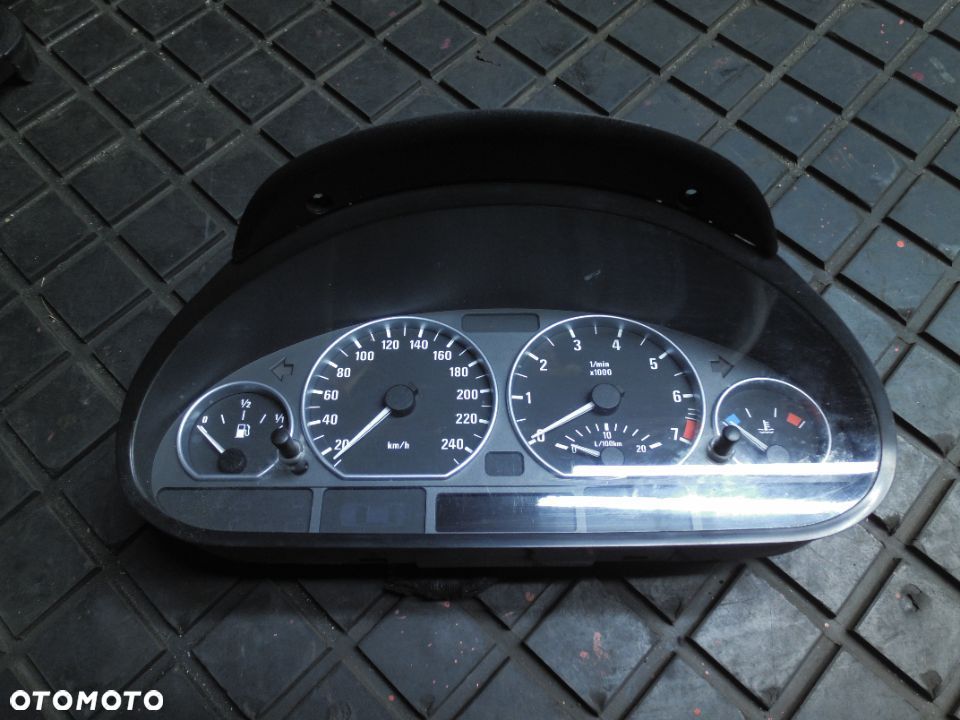 BMW E46 LIFT LICZNIK ZEGARY PRĘDKOŚCIOMIERZ BENZYNA 4117718 0263639170 EUROPA - 1
