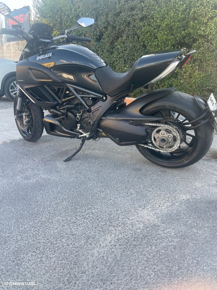 Ducati Diavel Carbon - 9