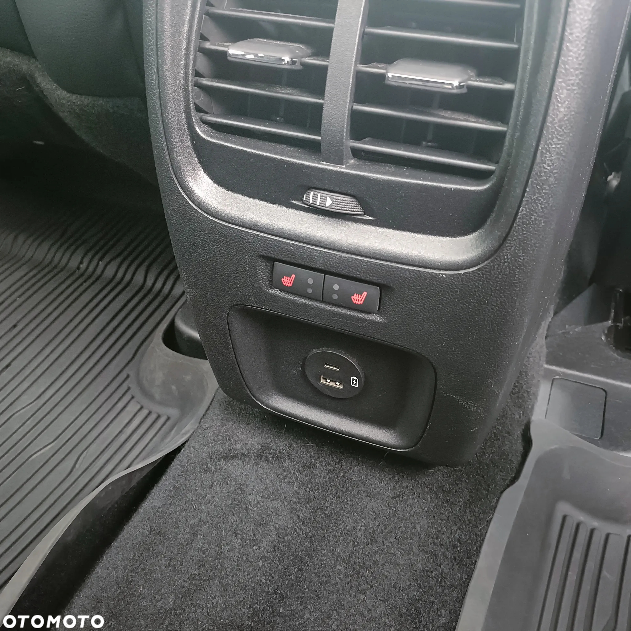 Ford Kuga 2.5P PHEV FWD ST-Line X - 22