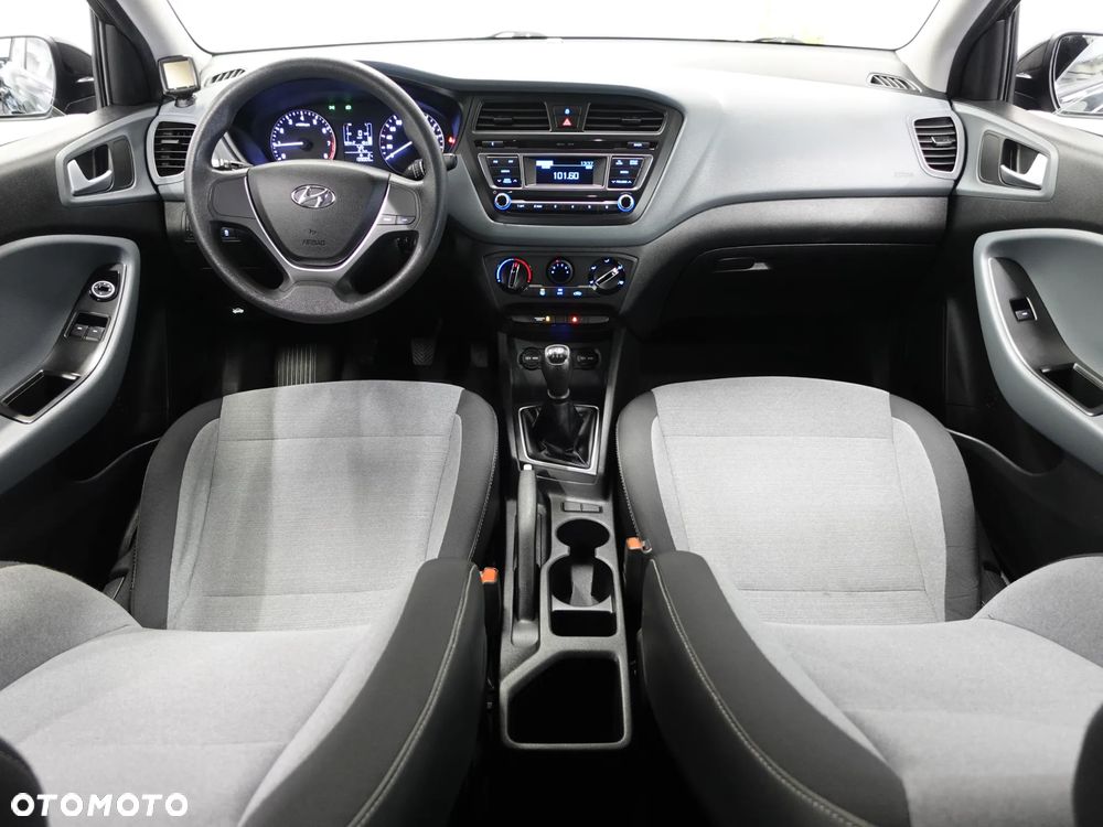 Hyundai i20 1.2 Classic - 28