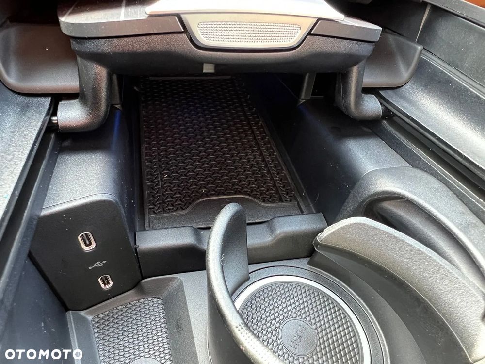 Mercedes-Benz Klasa E 220 d 4-Matic AMG - 33