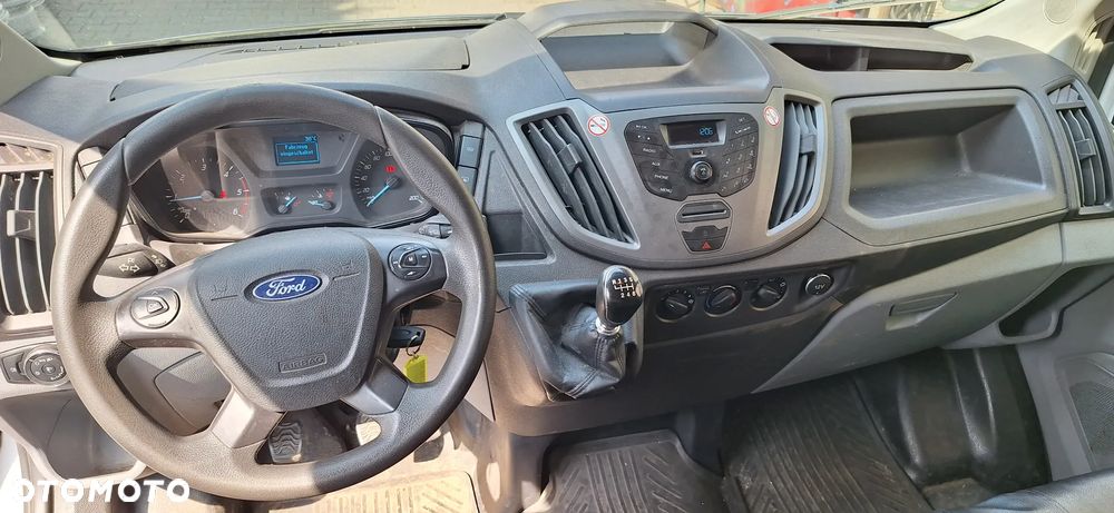 Ford Transit - 4