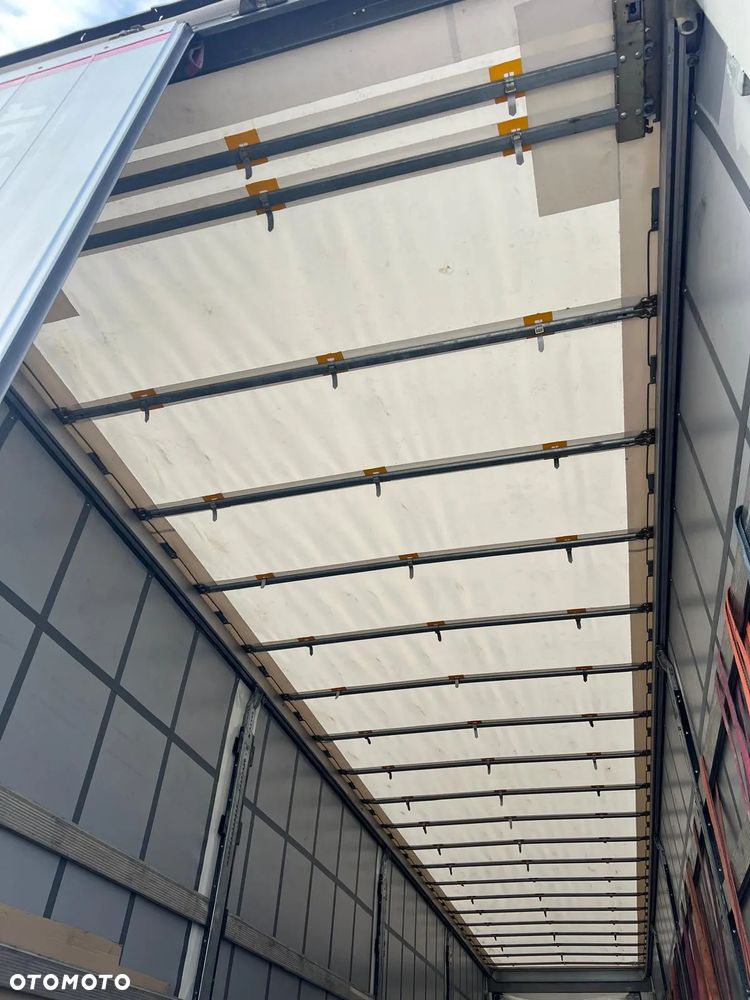 Schmitz Cargobull SCB S3T - 10