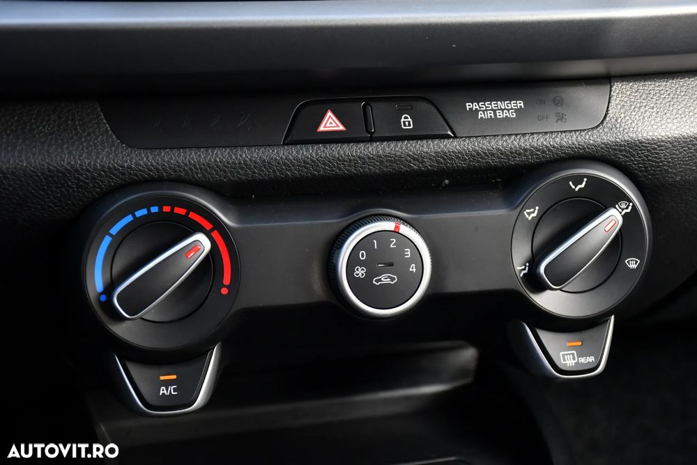 Kia Rio 1.4 CRDi 90 Platinum Edition - 21