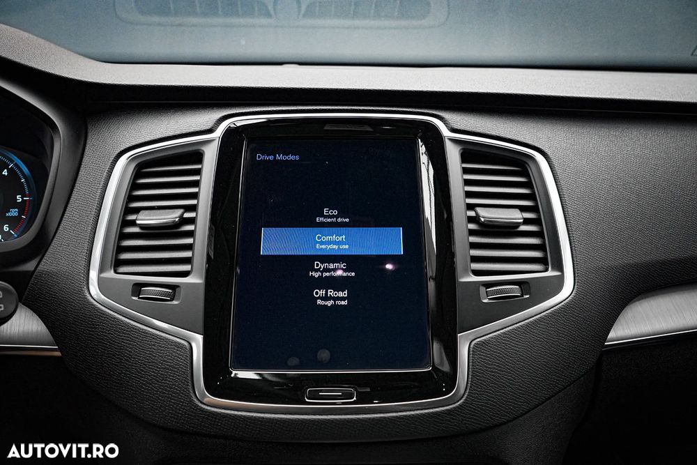 Volvo XC 90 B5 MHEV AWD 7 locuri Momentum Pro - 24