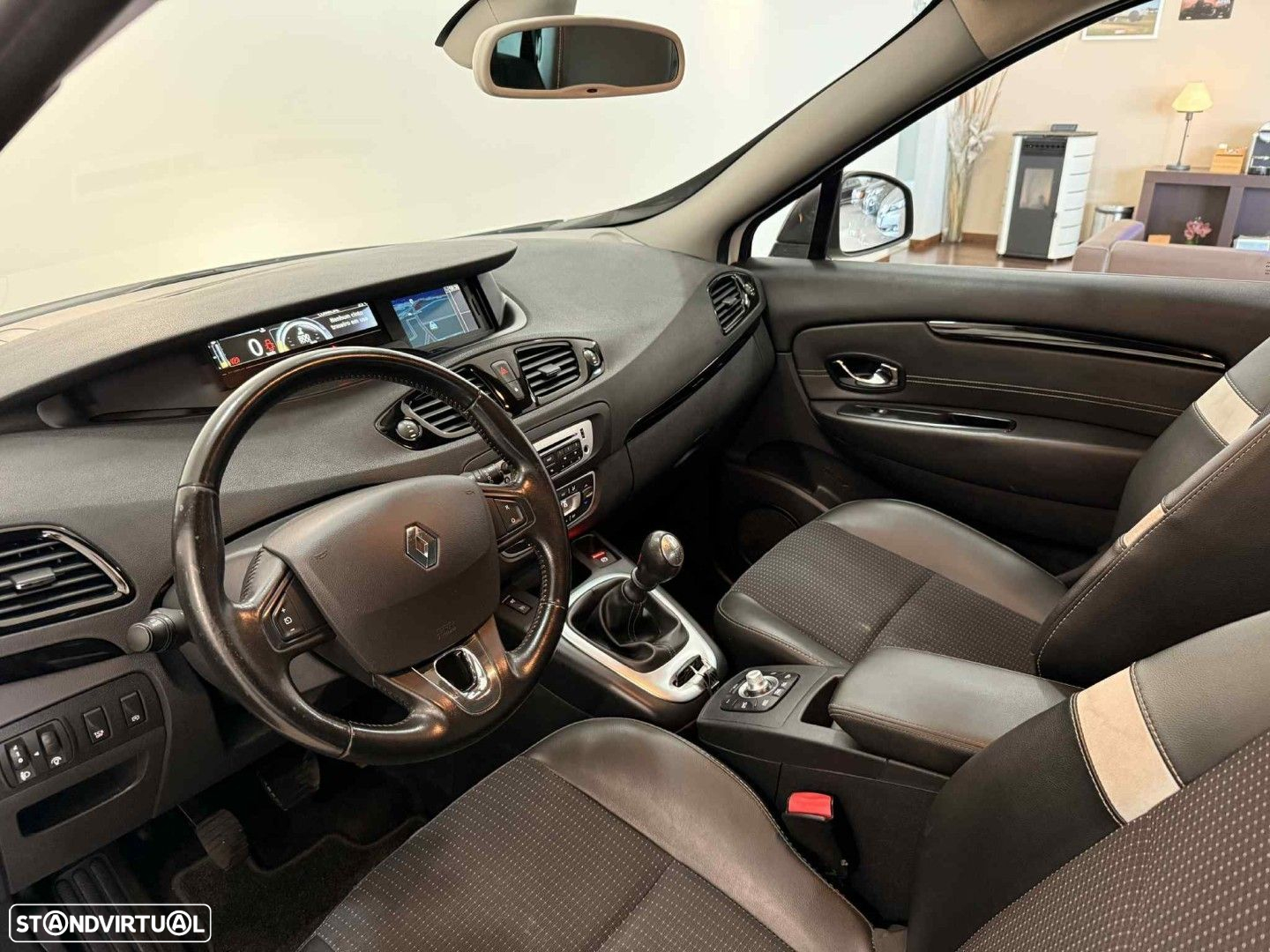 Renault Scénic 1.5 dCi Exclusive SS - 9