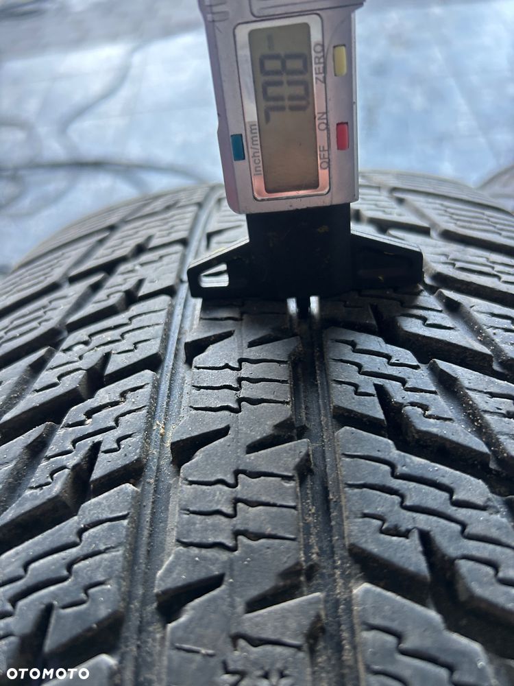2szt Opony zimowe Nokian 225/55/19 WR SUV3 7mm - 2