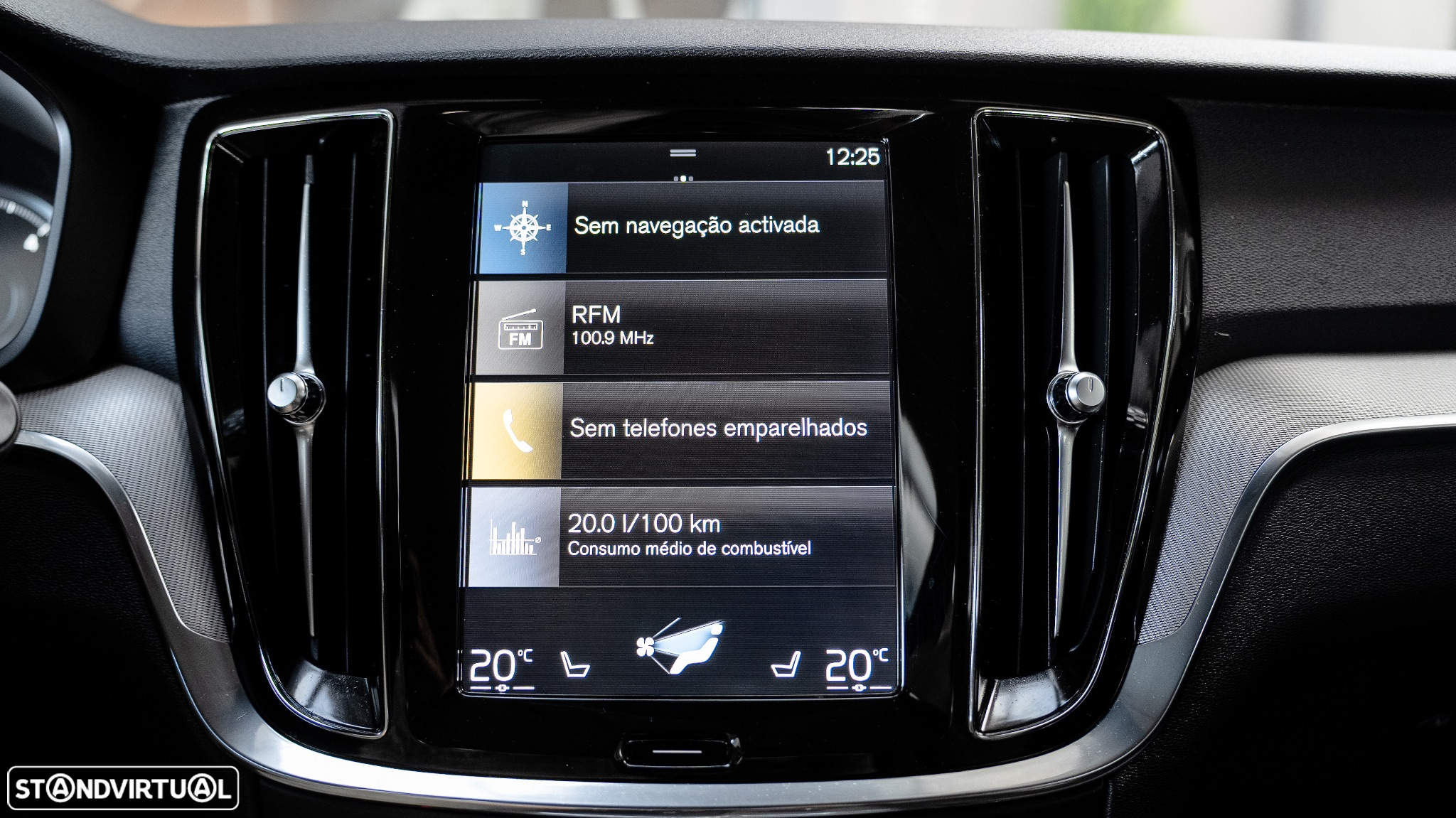 Volvo V60 2.0 D4 Inscription Geartronic - 24