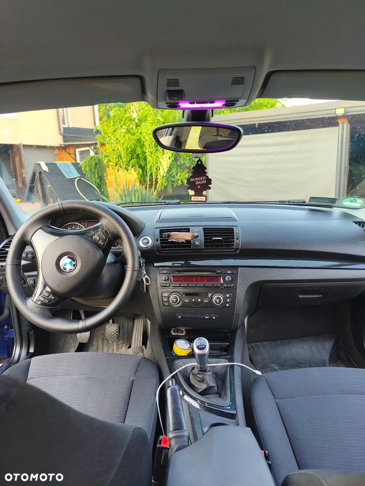 BMW Seria 1 118d - 22