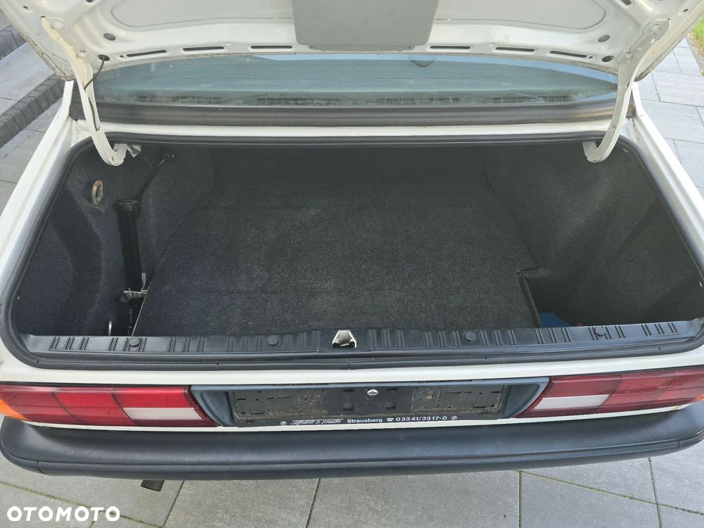 BMW Seria 3 318i - 14