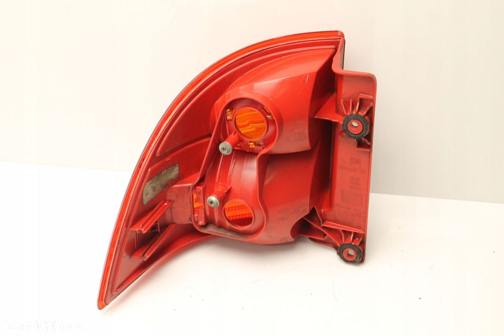 SAAB 9-5 95 I KOMBI LIFT 05R- LAMPA PRAWA TYLNA PRAWY TYŁ - 4