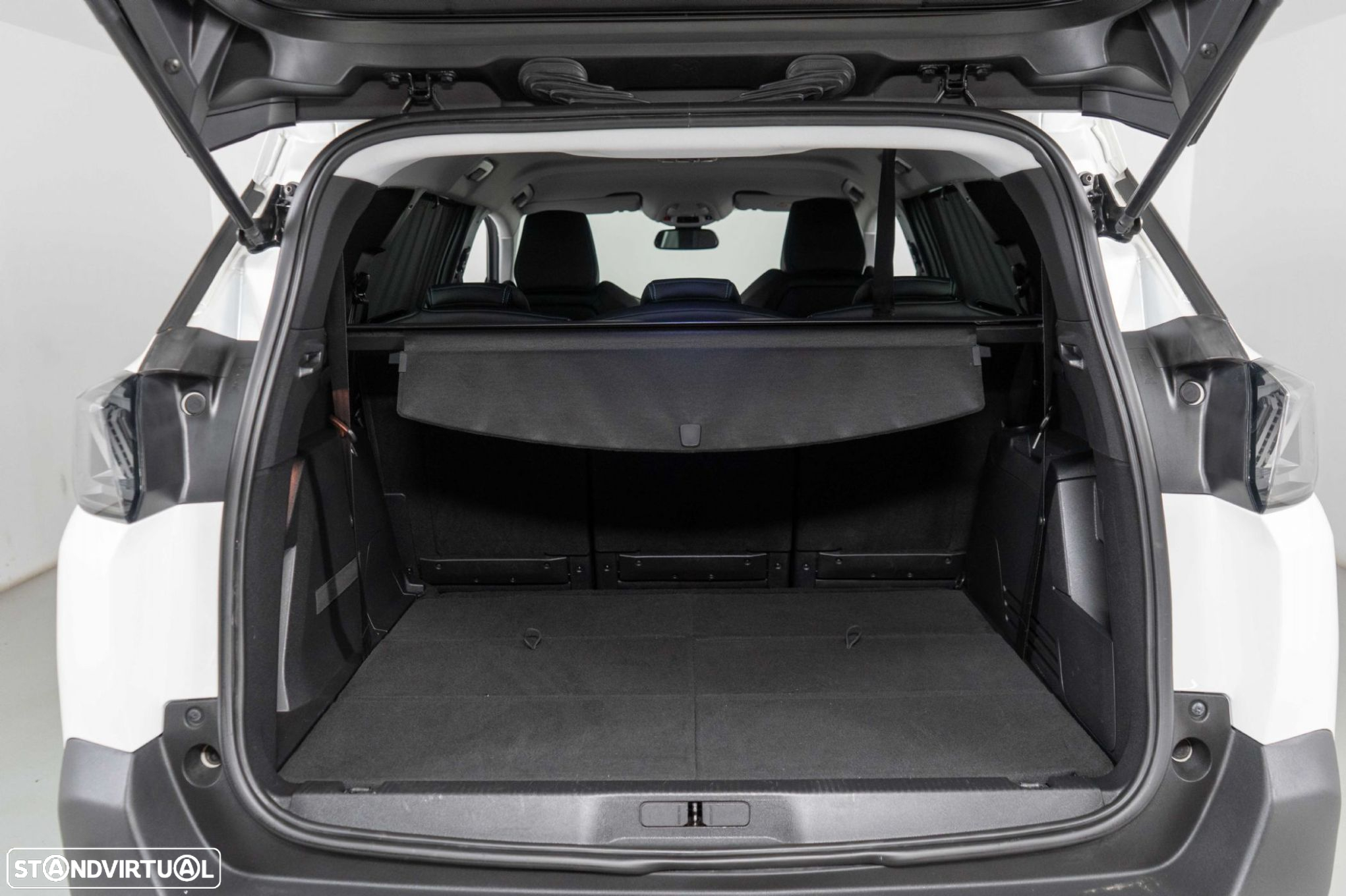 Peugeot 5008 1.2 PureTech Allure EAT8 - 15