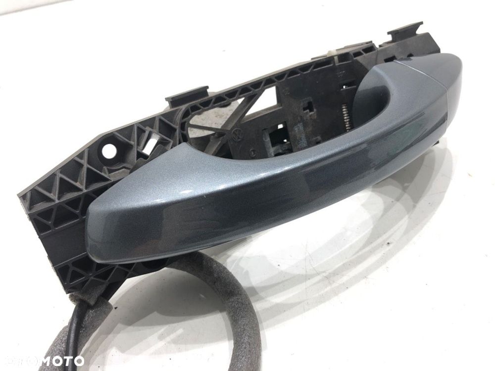 KLAMKA ZEWNĘTRZNA LEWY TYŁ  SEAT LEON (5F1) 2012 - 2022 2.0 TDI 110 kW [150 KM] olej napędowy - 1