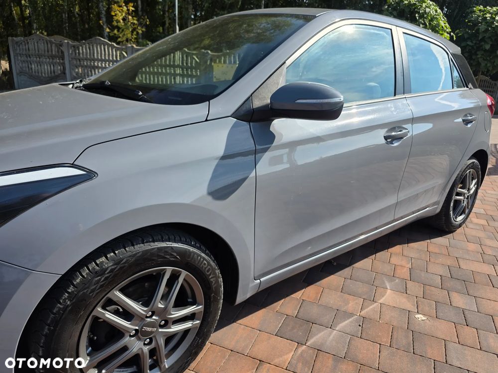 Hyundai i20 - 11