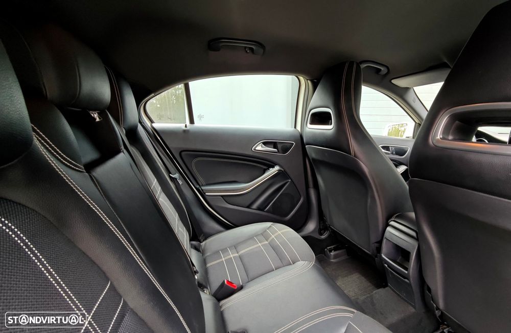 Mercedes-Benz A 160 d Urban - 16