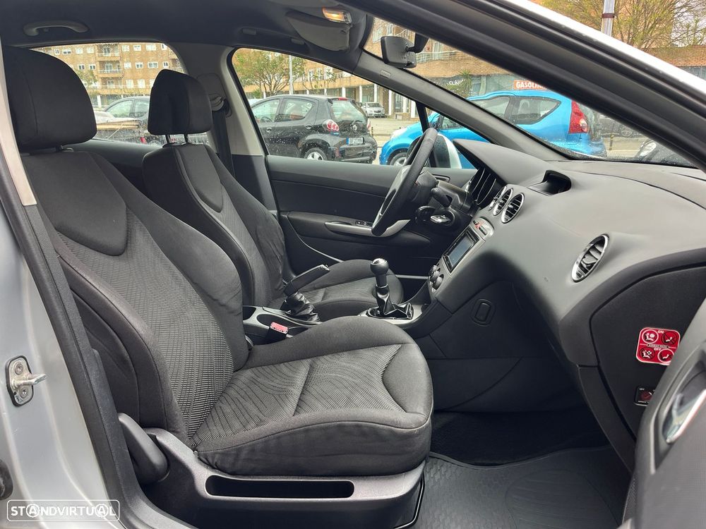 Peugeot 308 1.6 HDi Executive - 10