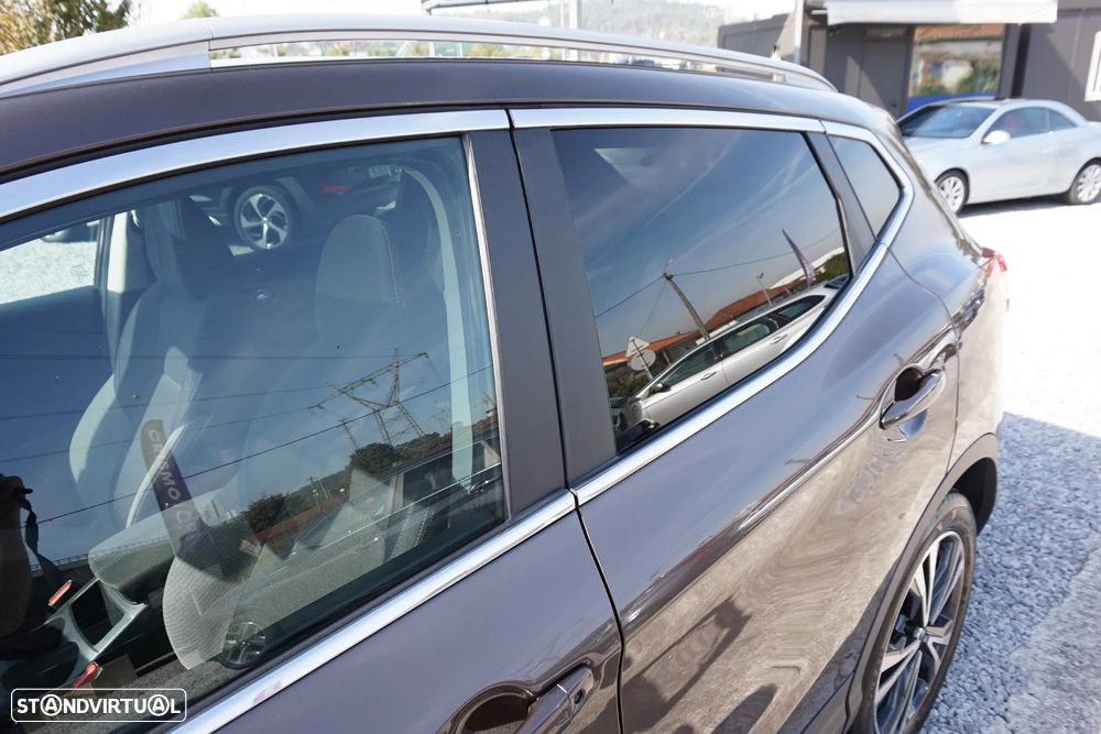 Nissan Qashqai 1.6 dCi N-Connecta 18 Xtronic - 13