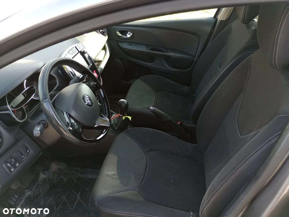 Renault Clio - 8