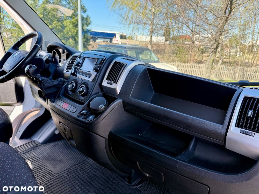 Opel Movano L2H2, bezwypadkowy, na gwarancji. - 19