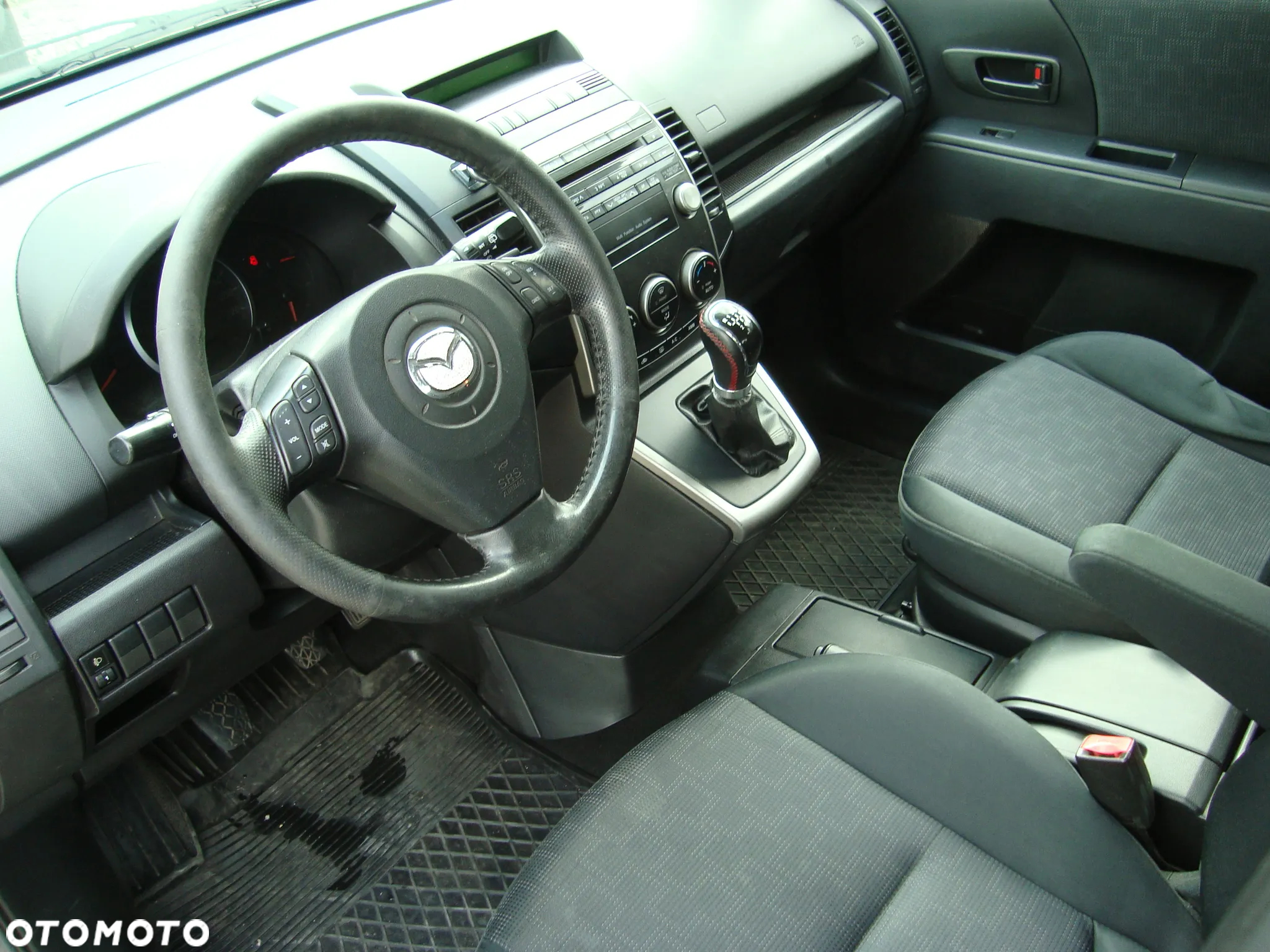 Mazda 5 - 9