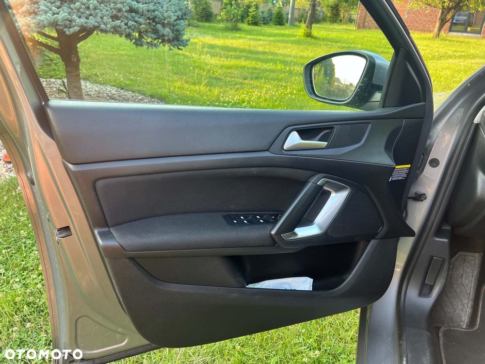 Peugeot 308 PureTech 130 GPF EAT8 Stop & Start Allure - 19