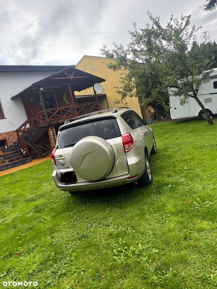Toyota RAV4 - 12