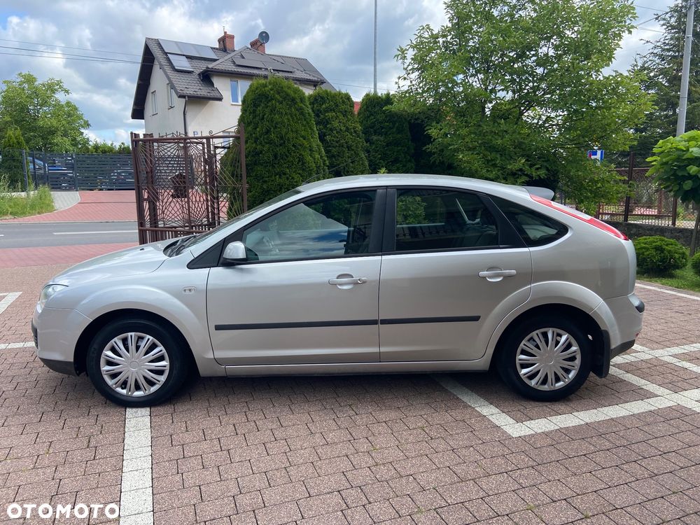 Ford Focus 1.6 Ambiente - 5
