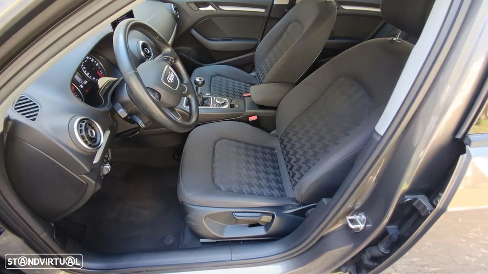Audi A3 Sportback 1.6 TDI Advance Ultra - 6