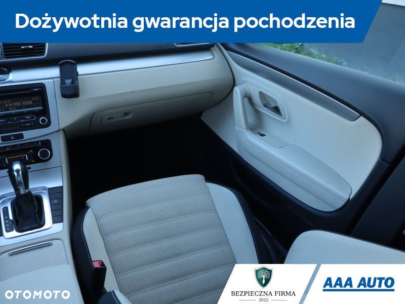 Volkswagen Passat CC - 10