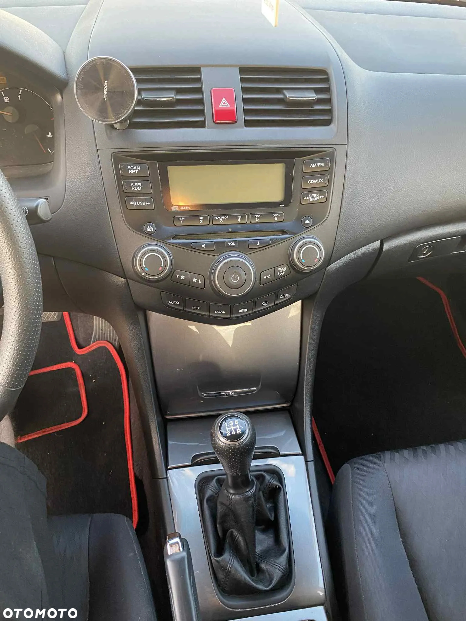 Honda Accord 2.0 Comfort - 10