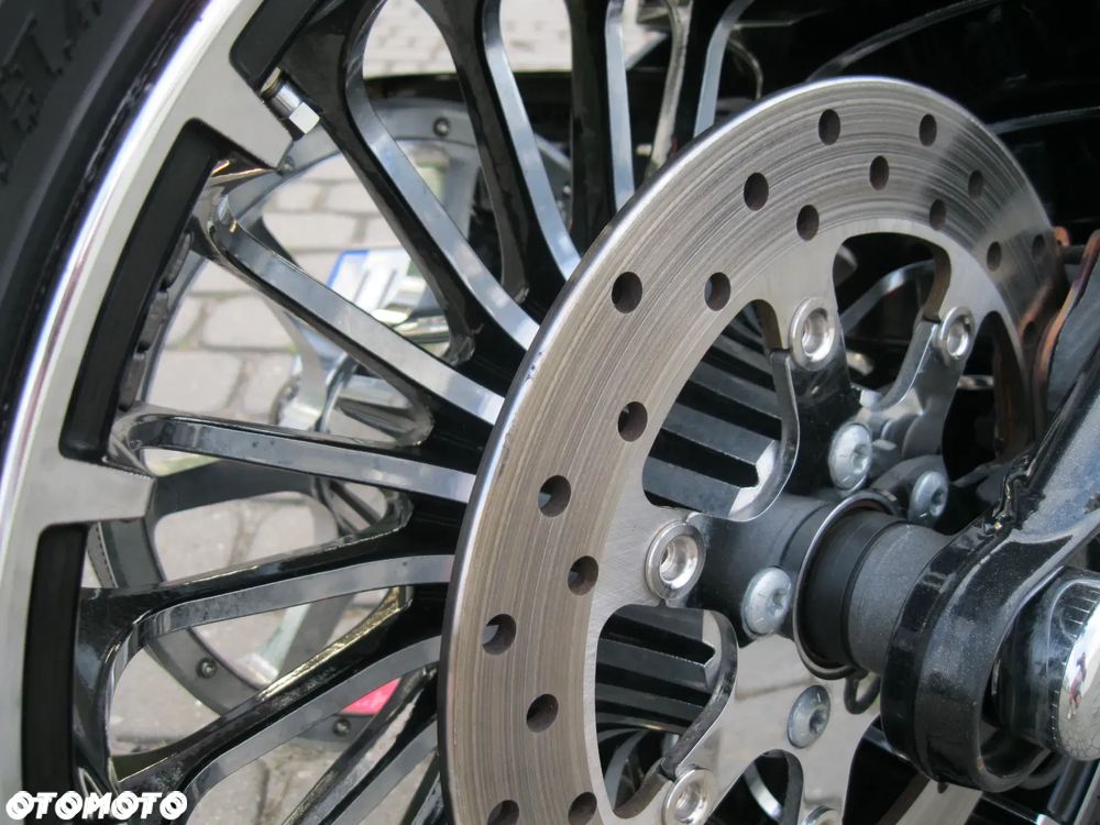 Harley-Davidson FXSB Breakout - 22