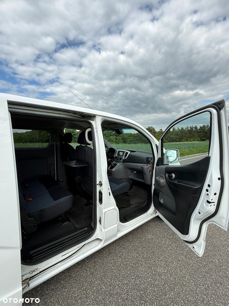 Nissan NV200 Combi 7os - 26